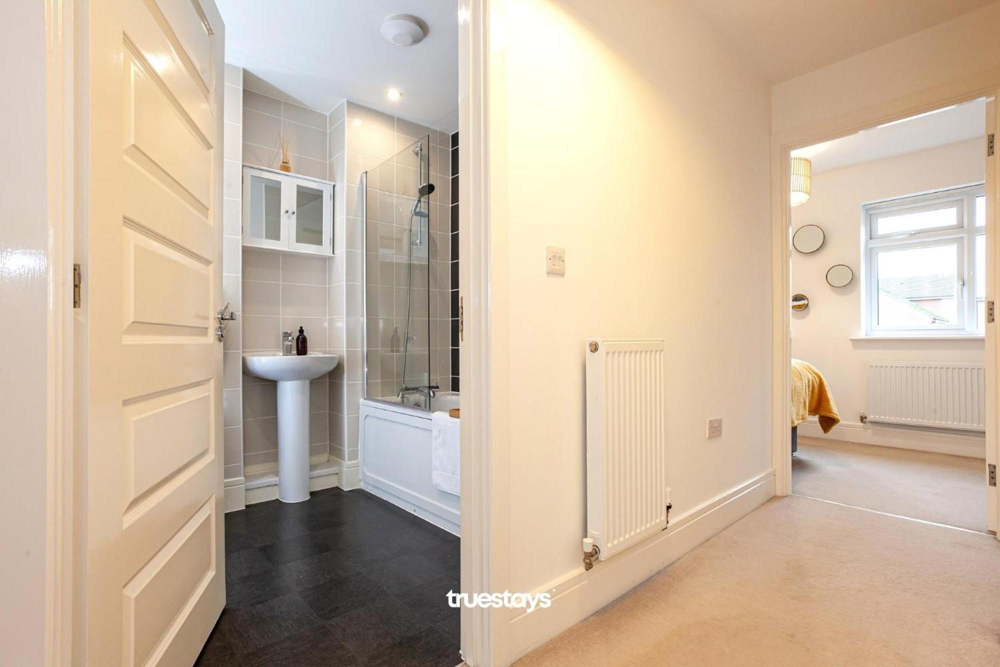 Ambassador House By Truestays - Luxury 4 Bedroom House In Stoke-On-Trent Etruria Luaran gambar
