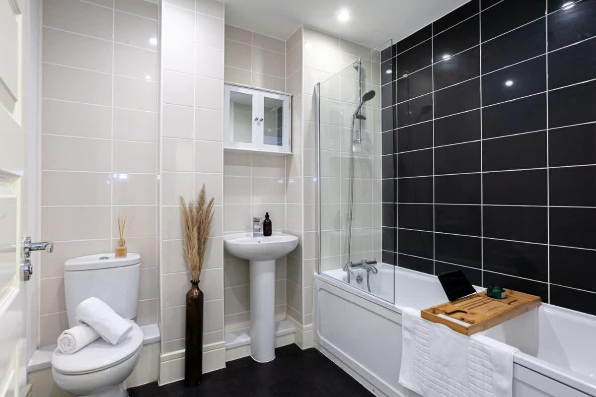 Ambassador House By Truestays - Luxury 4 Bedroom House In Stoke-On-Trent Etruria Luaran gambar